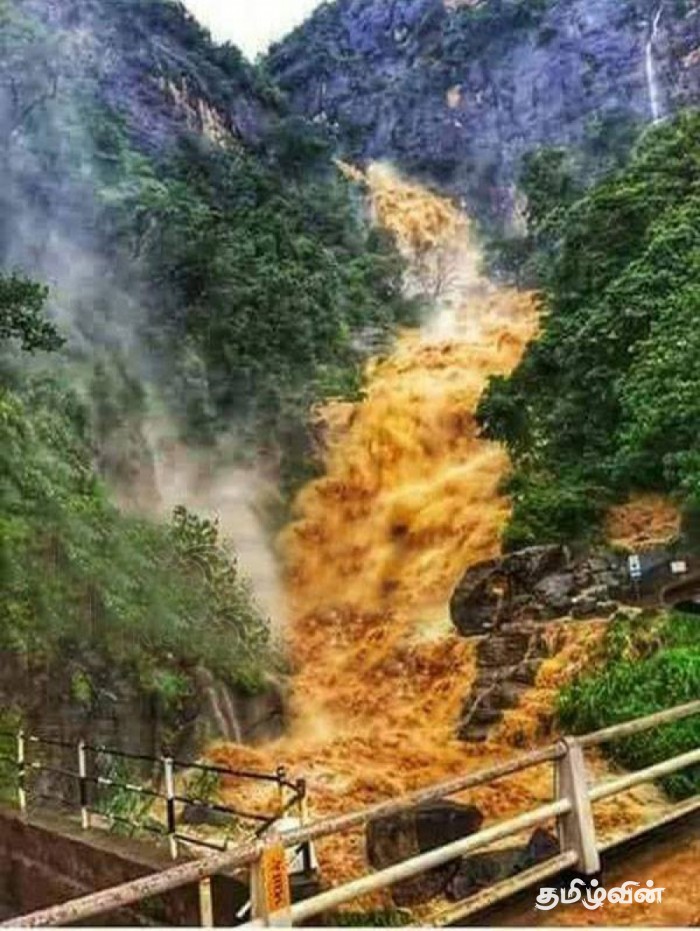 தங்க நிறமாக மாறிய நீர்வீழ்ச்சி ! இலங்கையில் ஏற்பட்ட அற்புதம் !!