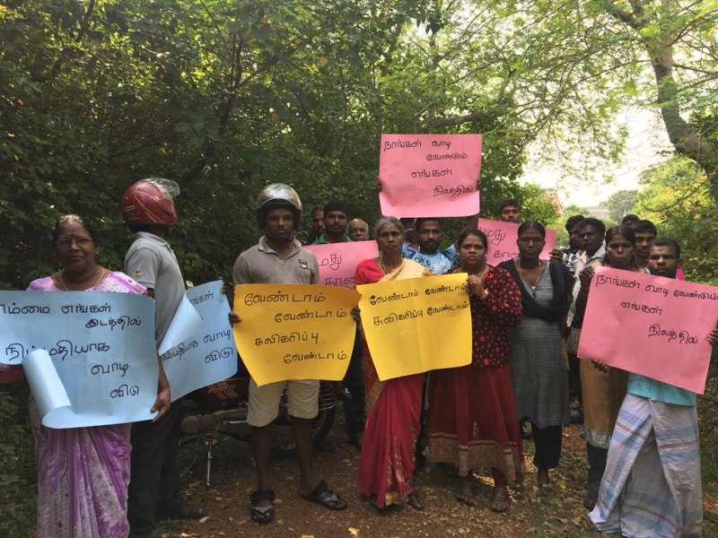 ஊர்காவற்றுறையில் கடற்படையின் காணி சுவீகரிப்புக்கு எதிராக போராட்டம்!