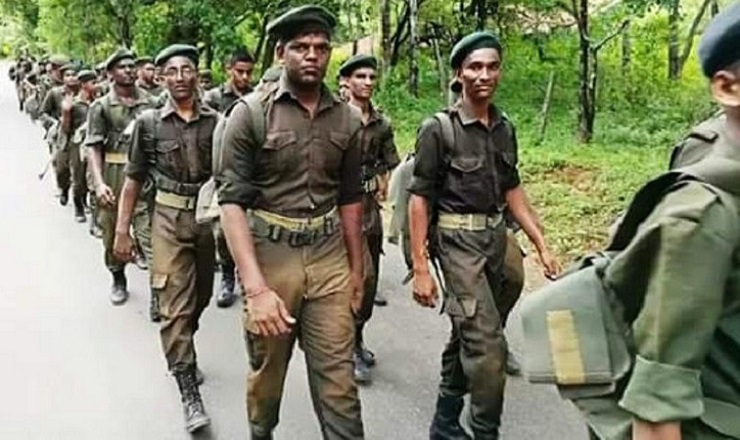 யாழ்., கிளிநொச்சி பிரபல பாடசாலை மாணவர்கள் இராணுவ பயிற்சியில்!!