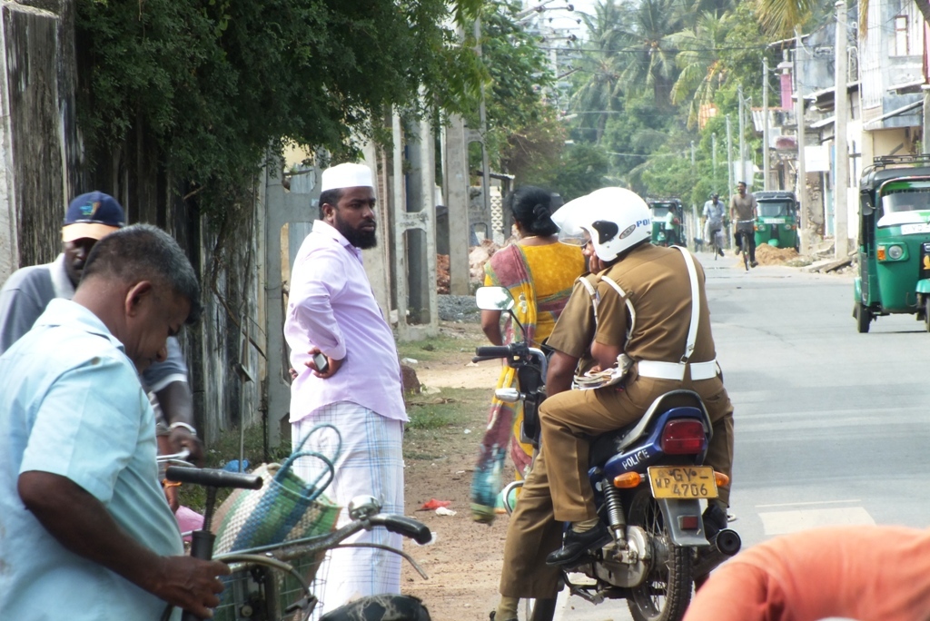 யாழ்.குடாநாட்டில் பொலிஸாரின் கண்காணிப்பு நடவடிக்கைகள் தீவிரம்