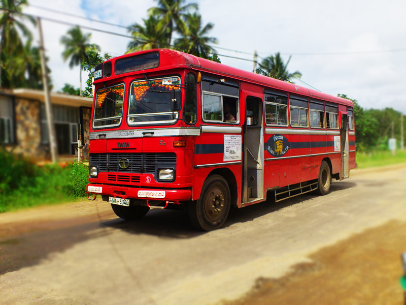 யாழ். பனிப்புலம் ஊடான பேருந்து சேவை இடைநிறுத்தம்_ பொதுமக்கள் பெரும் பாதிப்பு