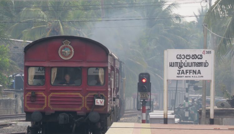 கிளம்பியது கரிக்கோச்சி!