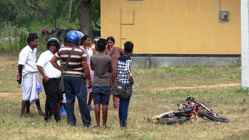 அரியாலை நெடுங்குளம் பகுதியில் ரயிலுடன் மோதுண்டு குடும்பத்தலைவர் சாவு :– இன்றிரவு துயரம்