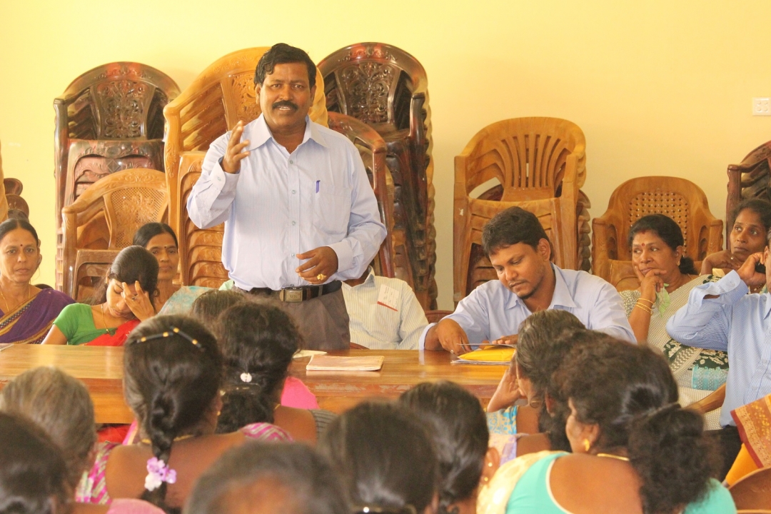 அம்பகாமம் பகுதியில் 8000 ஏக்கர் நிலத்தினை விமானப்படையினர் அபகரிப்பு. கருவேப்பு முறிப்பு, பிரமனாலன் குளங்களும் விடுவிக்கப்படவேண்டும்..