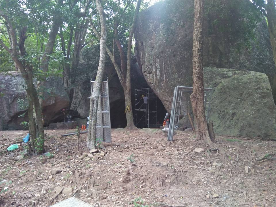 வெடுக்குநாறி மலையில் கொட்டகை அமைக்கும் தொல்லியல் திணைக்களம், அச்சம் தொிவிக்கும் ஒலுமடு மக்கள்..