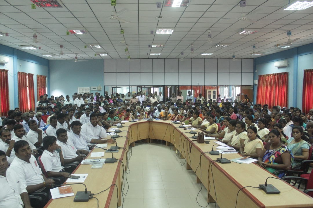 வெள்ளத்தால் பாதிக்கப்பட்ட 542 குடும்பங்களுக்கு வீடு, உறுதியளித்தபடி செய்கிறதா அரசு?