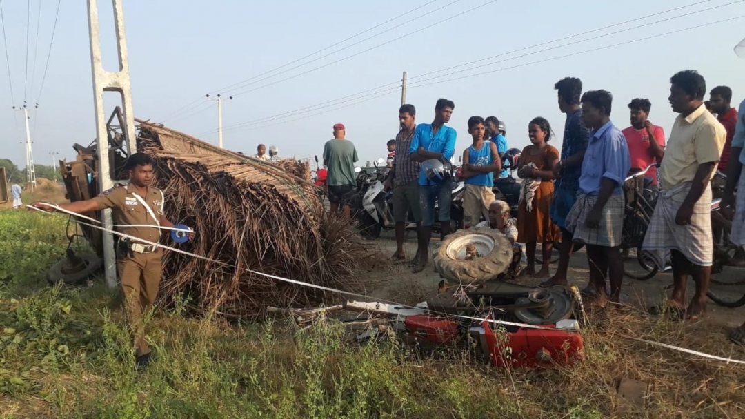 மட்டுவில் விபத்தில் உயிாிழந்தவா் அடையாளம் காணப்பட்டாா், தீவிரமான விசாரணைகளை முடுக்கிவிட்டுள்ள பொலிஸாா்..