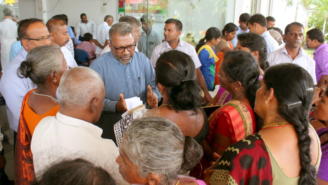 இலங்கை இராணுவத்திடம் நாங்கள் ஒப்படைத்த பிள்ளைகள் எங்கே..? ஐ.நாவில் கேளுங்கள். கேட்பாரா ஆளுநா்..?