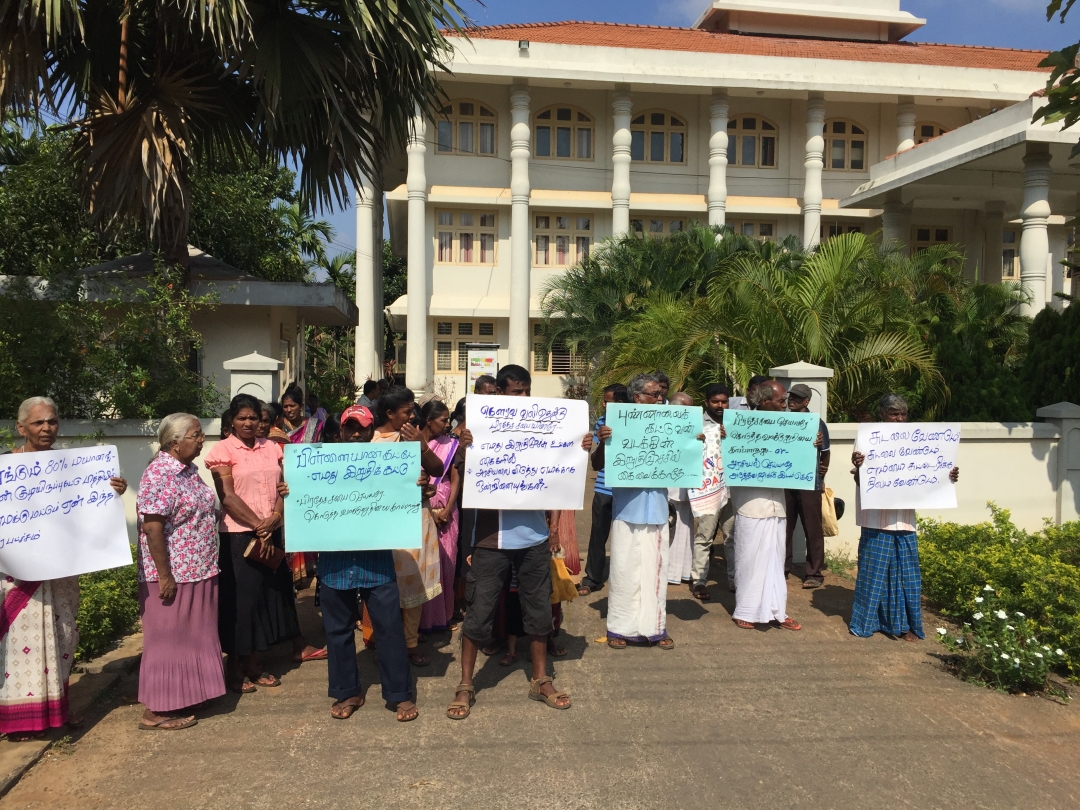 மயானம் அமைத்து தாருங்கள், புன்னாலைக்கட்டுவன் வடக்கு மக்கள் போராட்டம்..