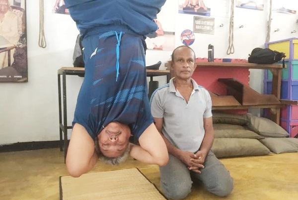 மகிந்தவின் வழியில் தலைகீழாக நிற்கும் கோத்தா!