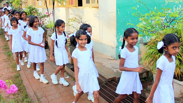 அதிகஸ்ட பாடசாலை ஆசிரியர்களுக்கு வழங்கப்பட்ட கொடுப்பனவு இடை நிறுத்தம்..! பாிதவிக்கும் ஆசிாியா்கள்..