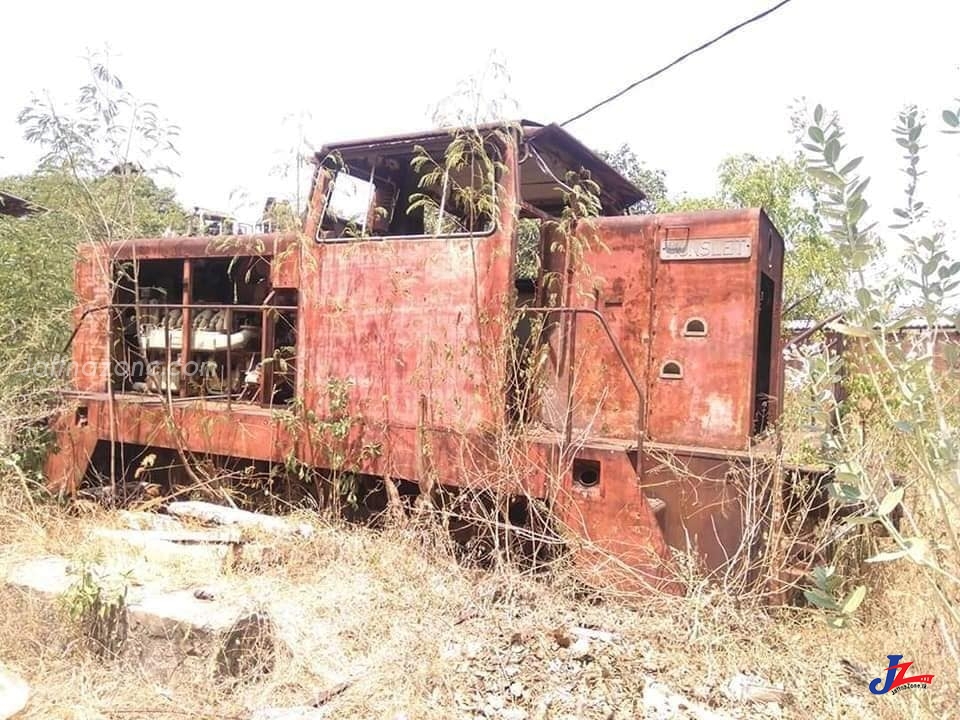 காங்கேசன்துறை சீமெந்து தொழிற்சாலையில் 30 வருடங்கள் தேடுவாரற்று கிடந்த புகைரதம்..! 30 வருடங்களின் பின் சேவையில் ஈடுபடவுள்ளது..