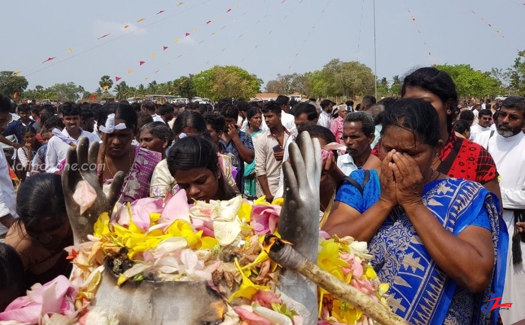 முள்ளிவாய்க்கால் நினைவேந்தல் நடத்த அனுமதியில்லை..! பாதுகாப்பு அமைச்சு கருத்து, இறந்தவர்களின் உறவினர்கள் மட்டும் பொலிஸ் அனுமதியுடன் நினைவுகூரலாம்..