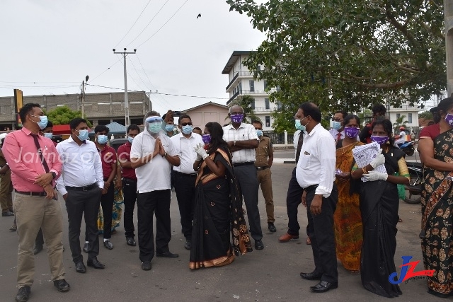 தேர்தல்கள் ஆணைக்குழுவின் தலைவர் மகிந்த தேசப்பிரிய, ஹூல் மன்னாருக்குப் பயணம்!