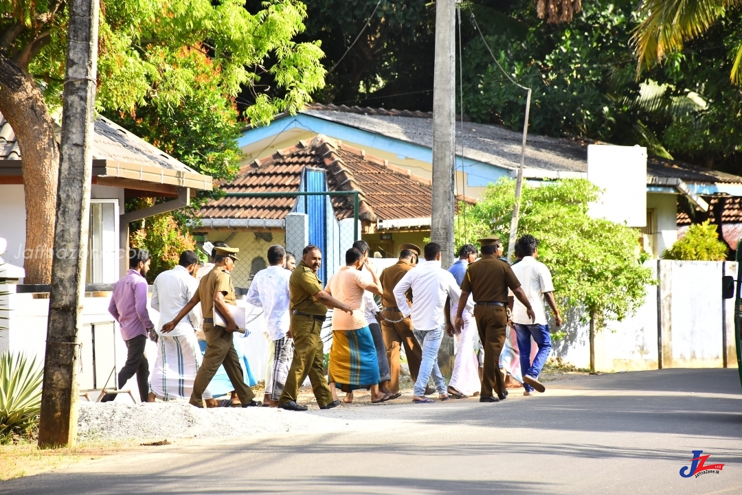 சஹ்ரான் ஹாசீமுடன் நெருங்கிய தொடர்பு கொண்டிருந்த 12 சந்தேக நபர்களுக்கு மீண்டும் விளக்கமறியல்