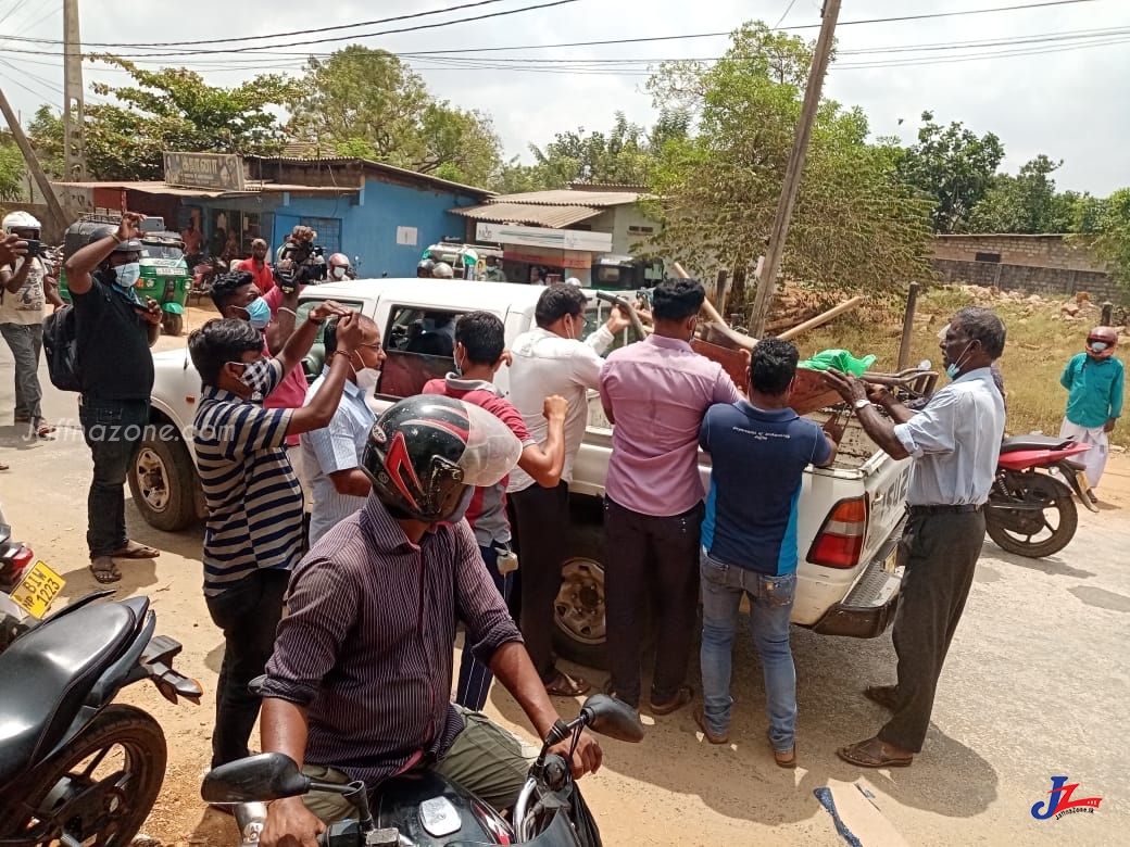 தேவையற்ற பதற்றத்தை உண்டாக்காதீர்கள்..! தொல்லியல் திணைக்களத்தினருக்கு அங்கஜன் சுட்டிக்காட்டு, நிலாவரை அகழ்வு பணிகள் நிறுத்தப்பட்டது..