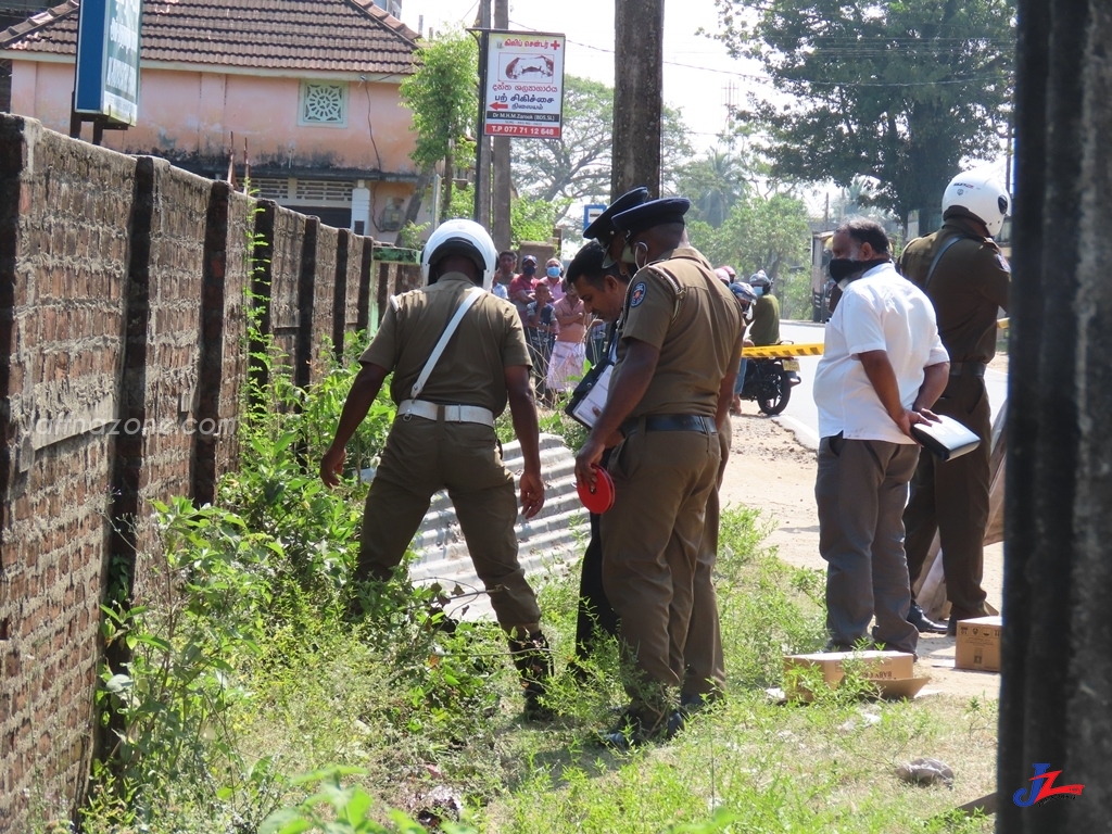 கால்வாய் ஒன்றில் மீட்கப்பட்ட ஆணொருவரின் சடலம் அடையாளம்-கைப்பற்றப்பட்ட தொலைபேசி யாருடையது?