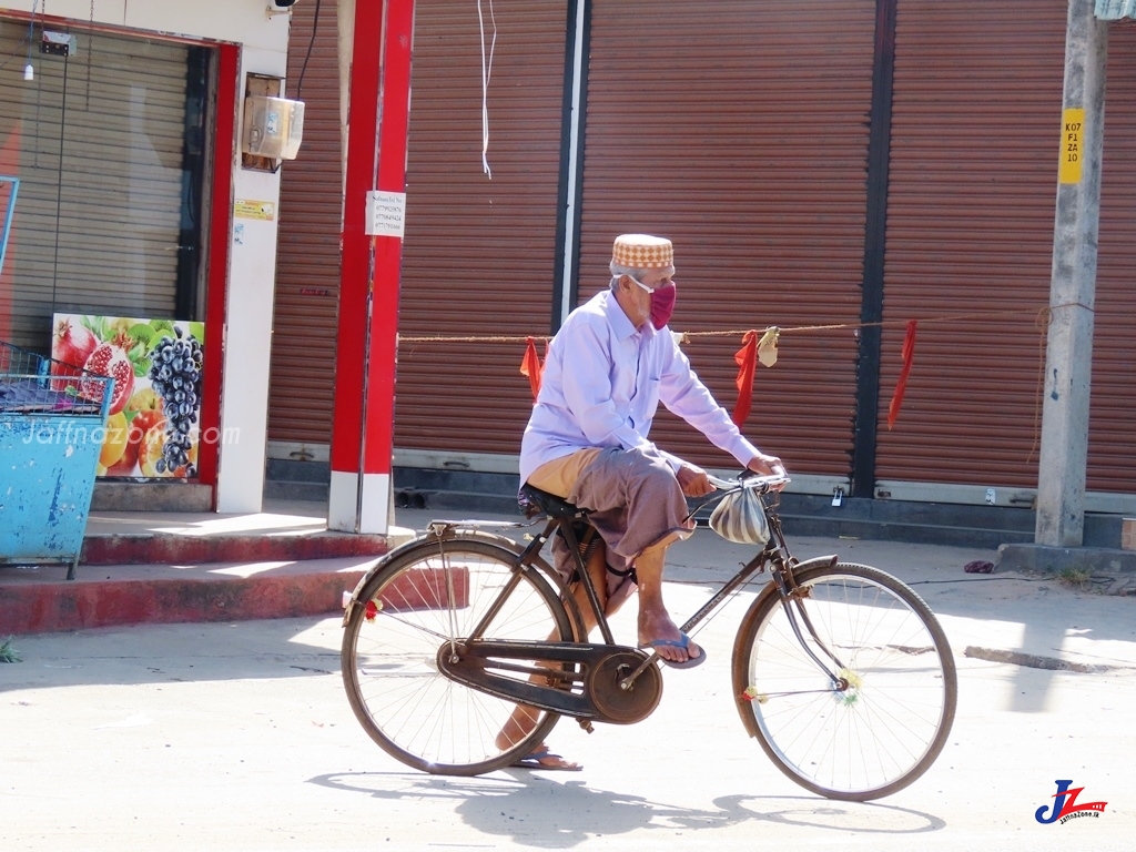 கொரோனா அச்சுறுத்தல் காரணமாக மருதமுனையின் 3 ஆம் கிராம சேவகர் பிரிவு முடக்கம்