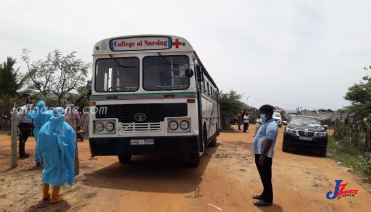 முடக்கப்பட்டுள்ள பகுதியலிருந்து தப்பி ஓடிய கொரோனா நோயாளி! அச்சத்தில் அயல் கிராமங்களை சேர்ந்த மக்கள்..