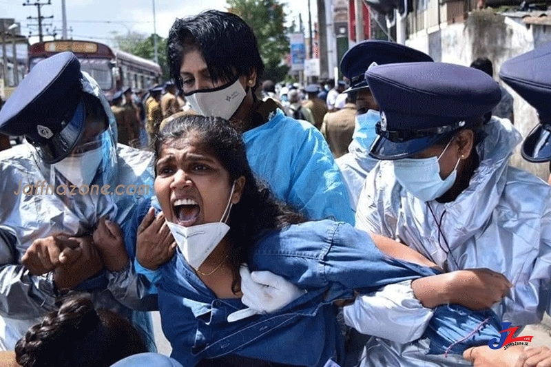 பொலிஸாரை கூலிப்படையாக மாற்றியது யாருடைய தேவைக்காக? சுகாதார சேவைகள் பணிப்பாளர் நாயகம் பதவி விலகவேண்டும் என போர்க்கொடி..