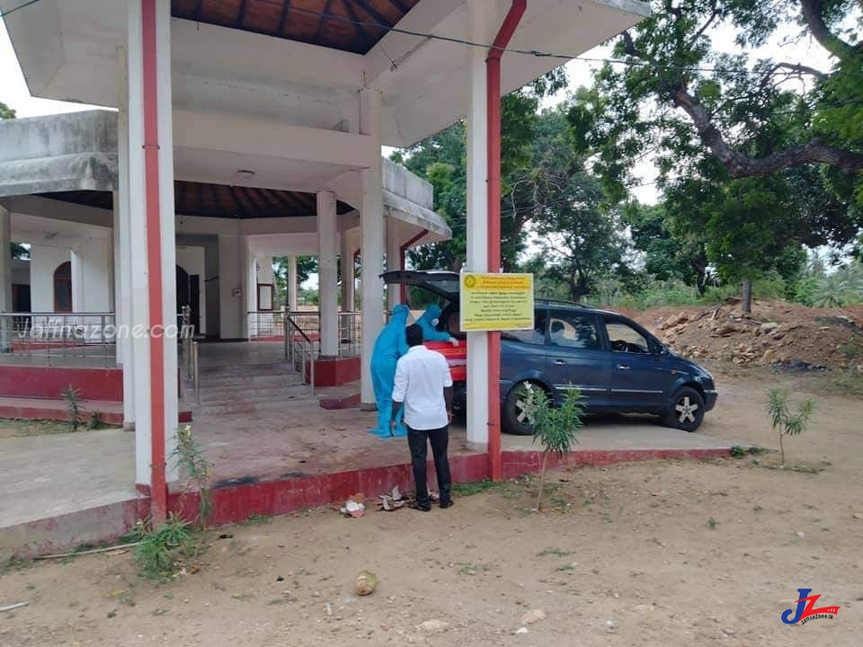 ஊடகவியலாளர் ஞா.பிரகாஷின் பூதவுடன் சுகாதார நடைமுறைகளுக்கு அமைய இன்று தகனம் செய்யப்பட்டது!