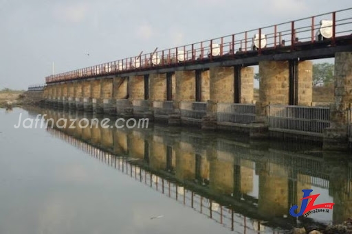 கடல்நீர்மட்டம் உயர்வதால் தடுப்பணைகளை முழுமையாக திறக்க முடியாது..! நீர்ப்பாசன திணைக்களம் தொிவிப்பு..