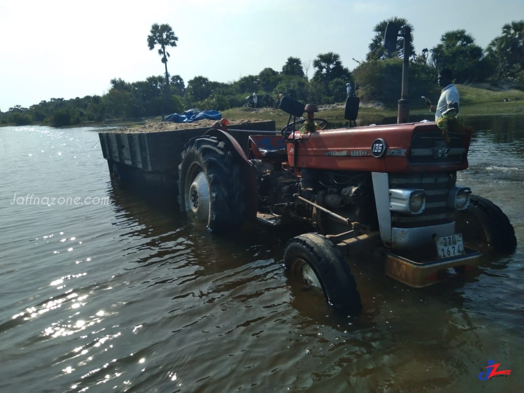 யாழ்.கொடிகாமம் - கெற்பேலியில் மணல் கடத்தல் கும்பல் மீது இராணுவம் துப்பாக்கி சூடு..!