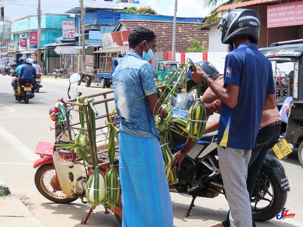 வெள்ளரிப்பழ விற்பனை அதிகரிப்பு-அம்பாறை மாவட்டம்