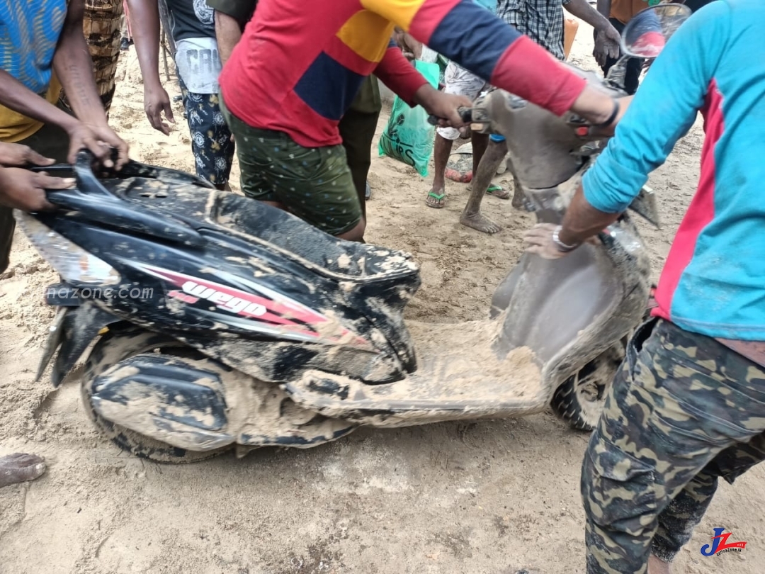 யாழ்.மணியந்தோட்டத்தில் கொன்று புதைக்கப்பட்டதாக கூறப்படும் பெண்ணின் மோட்டார் சைக்கிள் மீட்பு..!