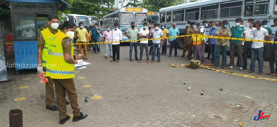 பேருந்து நிலையத்தில் சரமாரி துப்பாக்கி சூடு..! ஒருவர் பலி, மேலும் இருவர் படுகாயம்..