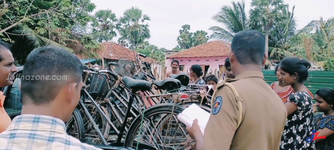 யாழ்.நகரில் சைக்கிள் திருடியவர் கைது..! 6 சைக்கிள்கள் மீட்பு, பறிகொடுத்தவர்களுக்கு பொலிஸார் விசேட அறிவிப்பு..