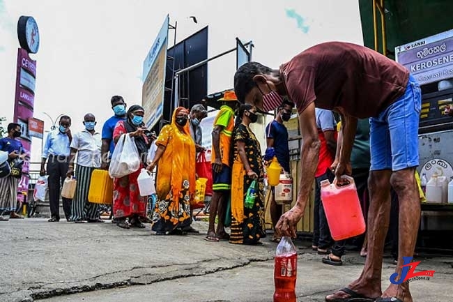 மண்ணெண்ணெய்க்காக காத்திருக்கும் மக்களுக்கு மகிழ்ச்சியான செய்தி! எரிசக்தி அமைச்சர் காஞ்சன விஜேசேகர..