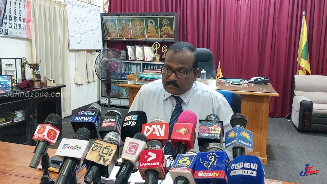 யாழ்.வலி,வடக்கில் விடுவிக்கப்பட்ட காணிகளை மக்கள் கையேற்கிறார்கள் இல்லையாம்! யாழ்.மாவட்டச் செயலர் வருத்தம்...