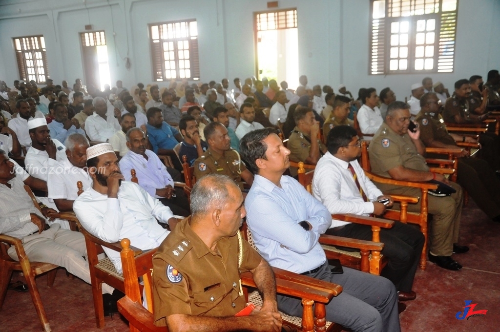 தேசிய பாதுகாப்பு சம்பந்தமாக சமூக பொலிஸ் சேவை குழுக்களுடனான கலந்துரையாடல்