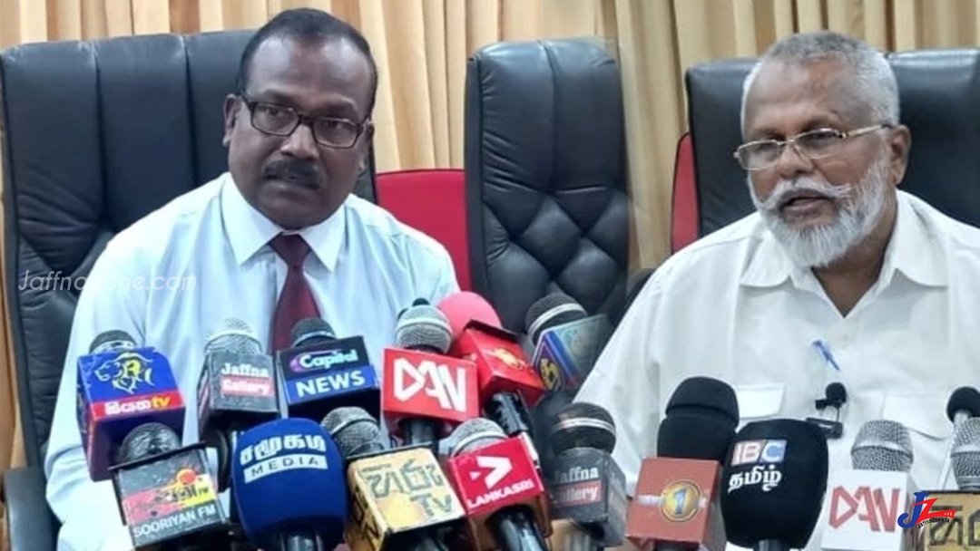 யாழ்.மாவட்ட அபிவிருத்தி குழு கூட்டத்தில் ஊடகங்களுக்கு கதவடைப்பு! பின்னணியில் மாவட்டச் செயலர், அமைச்சரின் காதுக்கு சென்ற சங்கதி...