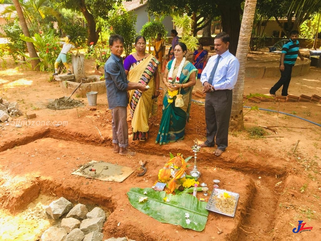 யாழ்.கோப்பாய் ஆசிரியர் பயிற்சி கலாசாலையின் நூற்றாண்டு நினைவிடத்திற்கான அடிக்கல் நாட்டப்பட்டது..