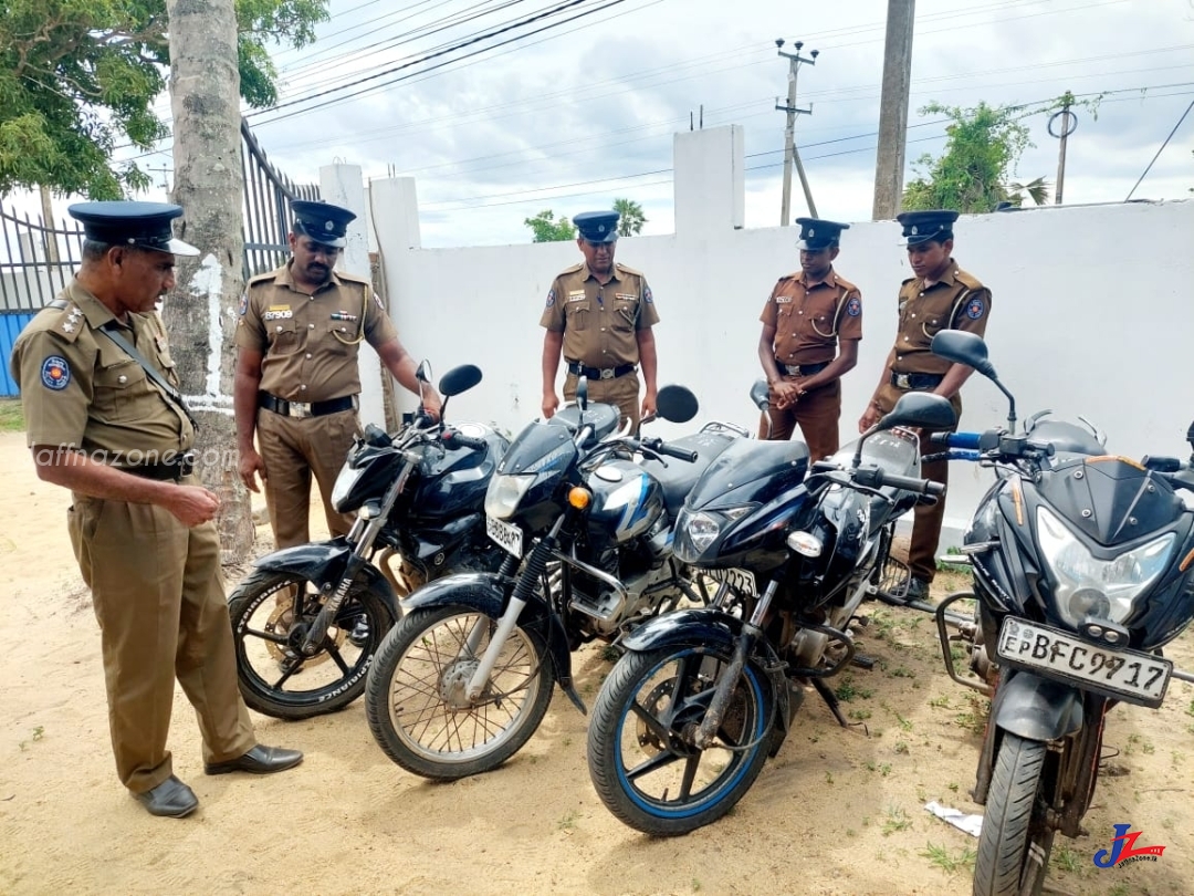 நிந்தவூர் பகுதியில் திருடப்பட்ட மோட்டார் சைக்கிள்கள் மீட்பு- சந்தேக நபர்கள் நால்வர் கைது