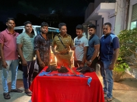 யாழ்.தெல்லிப்பழை வாள்வெட்டுச் சம்பவத்துடன் தொடர்புடைய 3 பேர் கைது, மேலும் 3 பேரை தேடுகிறது பொலிஸ்..