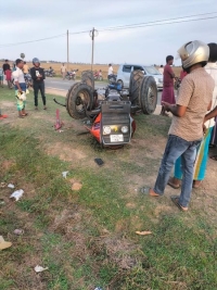 உழவு இயந்திரத்துடன் கனரக வாகனம் மோதிய விபத்தில் ஒருவர் உயிரிழப்பு