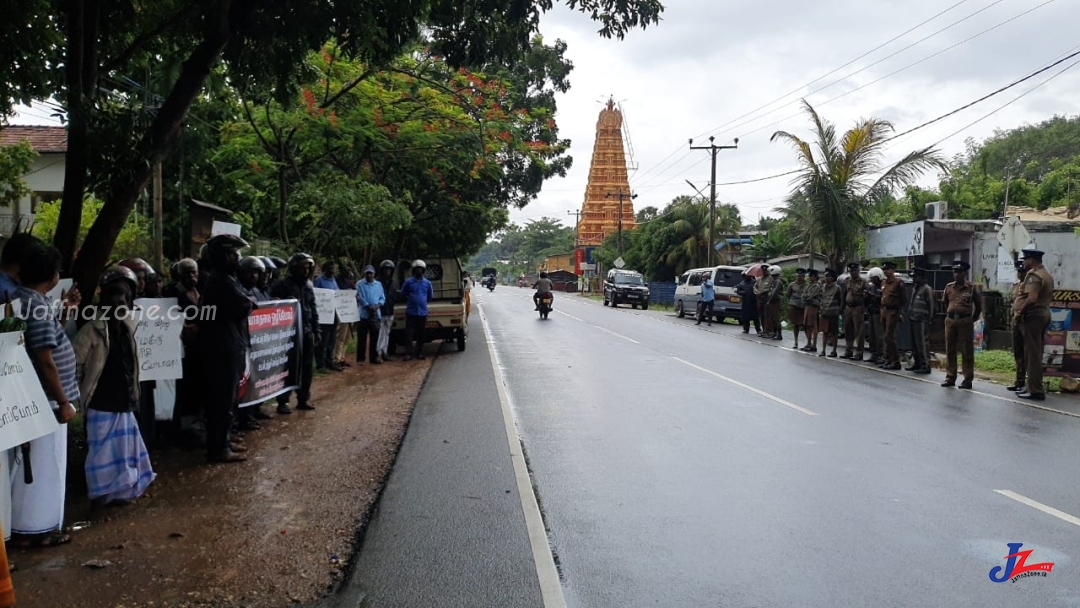 யாழ்.தையிட்டியில் மதுபானசாலைக்கு எதிர்ப்பு தெரிவித்து போராட்டம்..