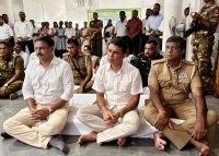 யாழ் மாவட்ட செயலகத்தில் வெசாக் நிகழ்வு