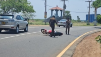யாழில். மோட்டார் சைக்கிள் விபத்து - இருவர் படுகாயம்