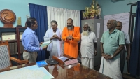 நல்லூர் முன்றலில் அமைந்துள்ள அசைவ உணவகத்தை அகற்ற கோரி மகஜர் கையளிப்பு