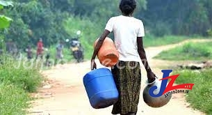 கிளாலியில் கடும் குடிநீர் நெருக்கடி
