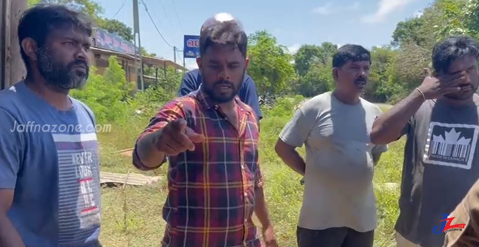 பூநகரி பிரதேச சபை செயலரை மிரட்டிய ஆளும் கட்சி குண்டர்கள் ?