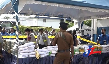 கைப்பற்றப்பட்ட படகுகளில் 500 கிலோ ஹெரோயின், ஐஸ்!