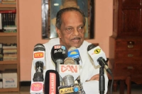 உங்களது பதவிகளுக்காக தமிழ் மக்களை விற்காதீர்கள் - ஆனந்தசங்கரி கோரிக்கை